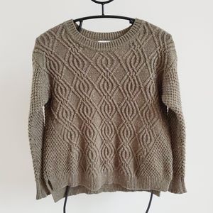 Time and Tru * Olive crew neck sweater